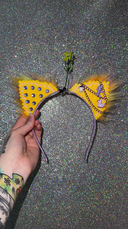Yellow Trinket Ears